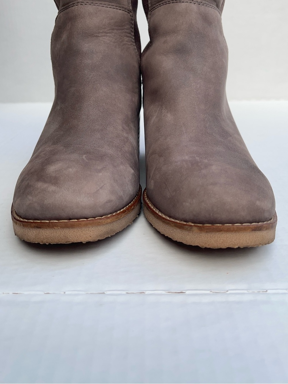 Lucky Brand Tilaree Knee High Boots 7.5 Suede Leather Taupe Equestrian Capsule - Picture 3 of 16